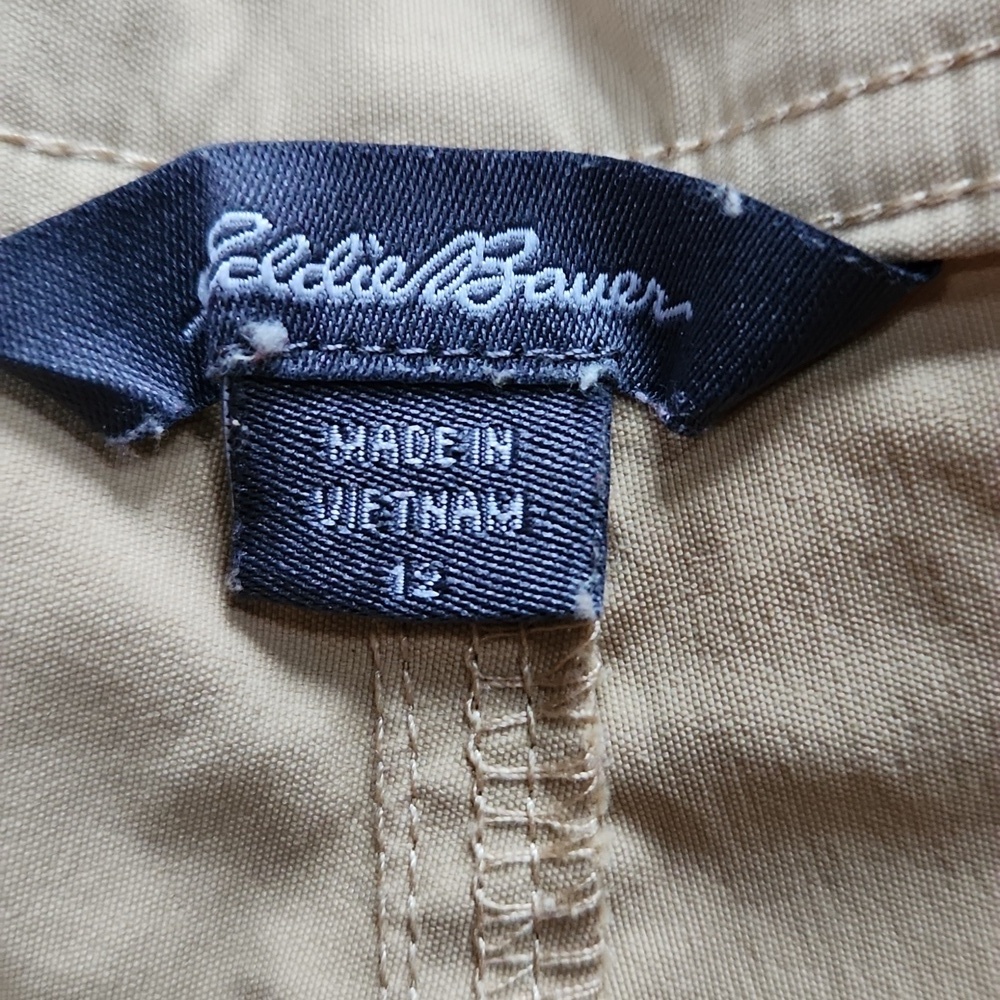 Eddie Bauer Light Tan Cargo Shorts - Picture 2 of 8